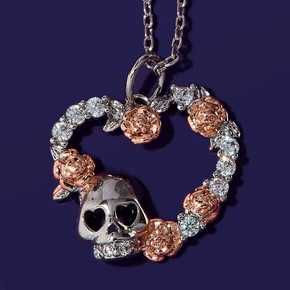 Skull Heart and Roses Necklace - Charmed Aroma  Skull Crown Collection - Picture 1 of 5